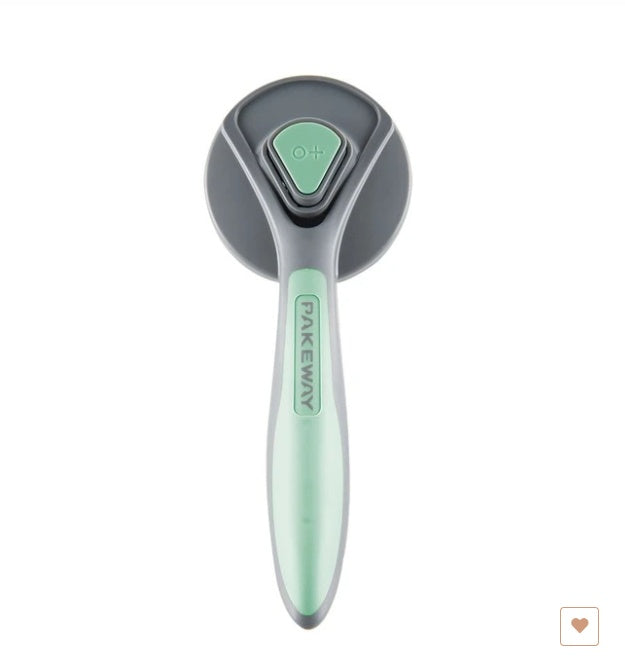 Brosse autonettoyante anti-poils pour chien et chat