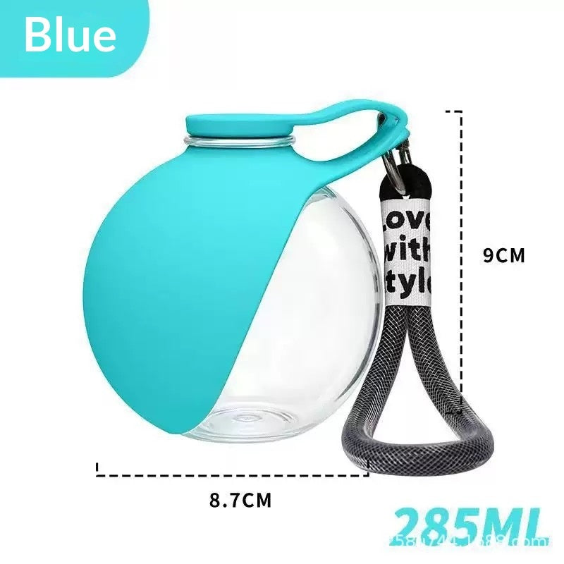Gourde portable pour chien et chat adaptée aux sorties